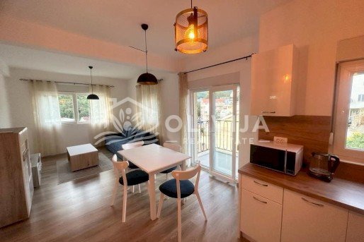 Modern 1-bedroom apartment in a new complex in Becici, Montenegro