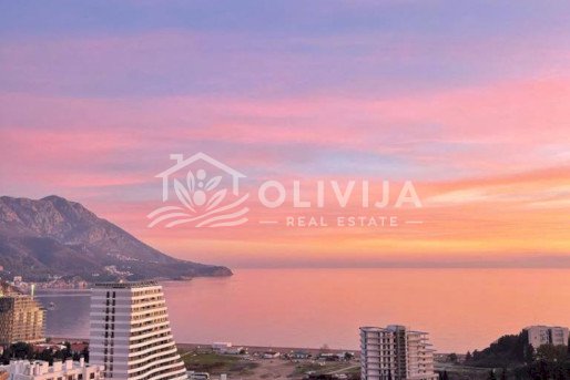 Apartment with a stunning sea view in Bečići