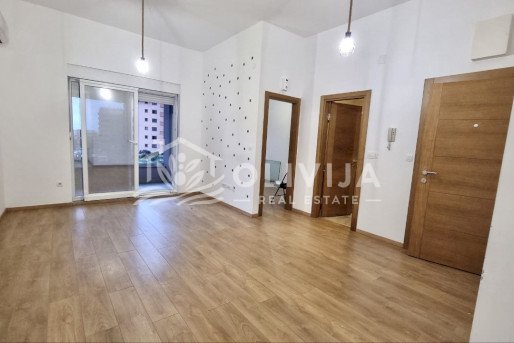 1-bedroom apartment in a new complex in Budva