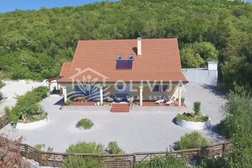 Exclusive home with panoramic views of the Adriatic – your private oasis in Kovači