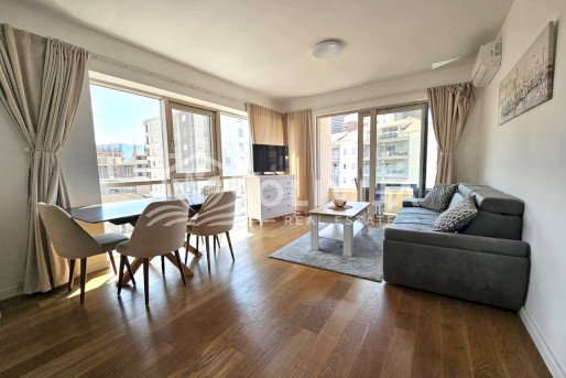 3-bedroom apartment for rent in the center of Budva with sea view