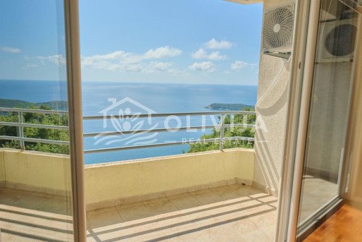 Квартира в Сеоце с видом на море, 2 км от Будвы